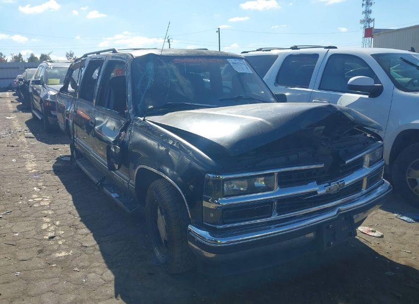 1999 Chevrolet Suburban 1500 LT (VIN 1GNEC16RXXJ406355) main photo