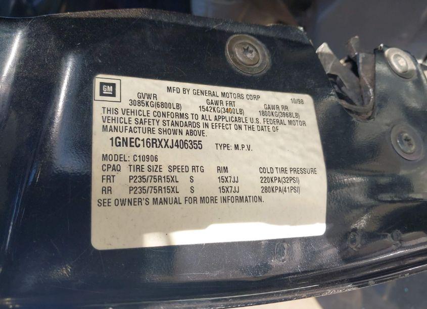 Photo 9 of 1999 Chevrolet Suburban 1500 LT (VIN 1GNEC16RXXJ406355)