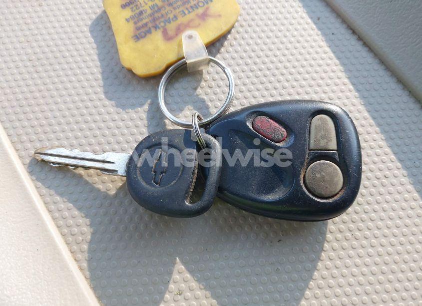 Photo 11 of 2001 Chevrolet Suburban 1500 LS (VIN 1GNEC16T31J212804)