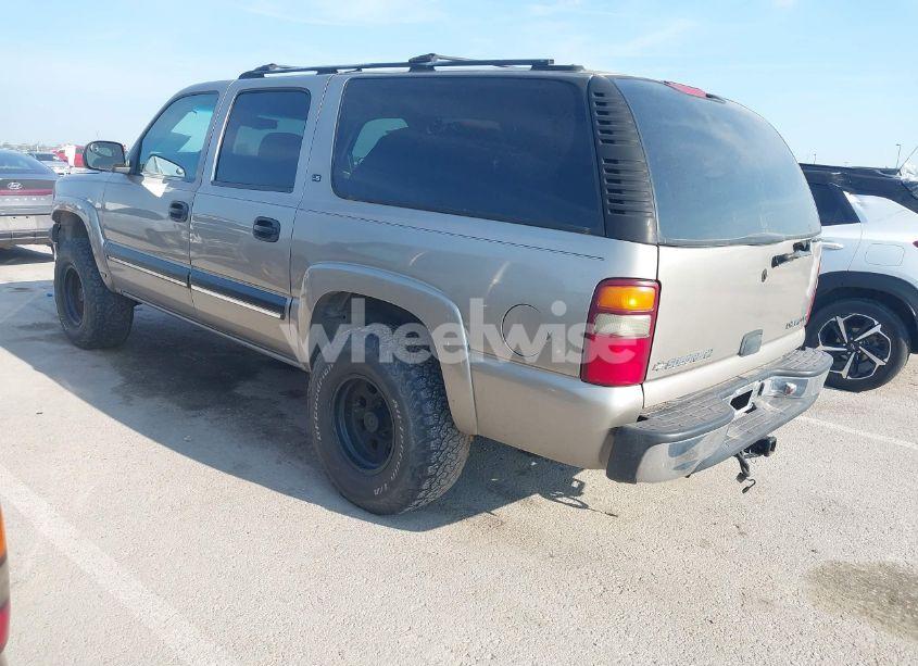 Photo 3 of 2001 Chevrolet Suburban 1500 LS (VIN 1GNEC16T31J212804)