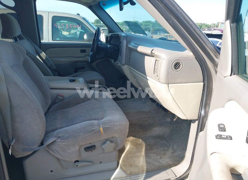 Photo 5 of 2001 Chevrolet Suburban 1500 LS (VIN 1GNEC16T31J212804)