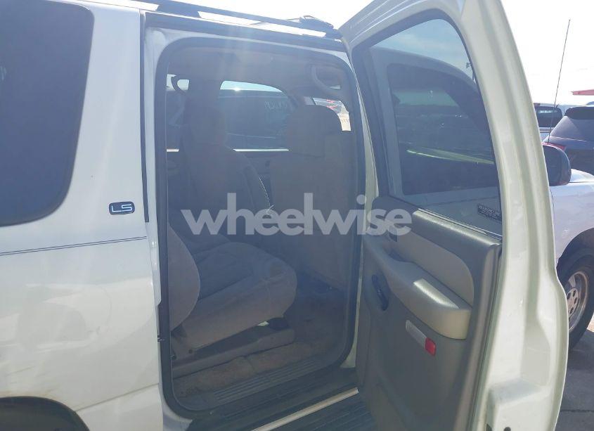 Photo 8 of 2001 Chevrolet Suburban 1500 LS (VIN 1GNEC16T31J217534)