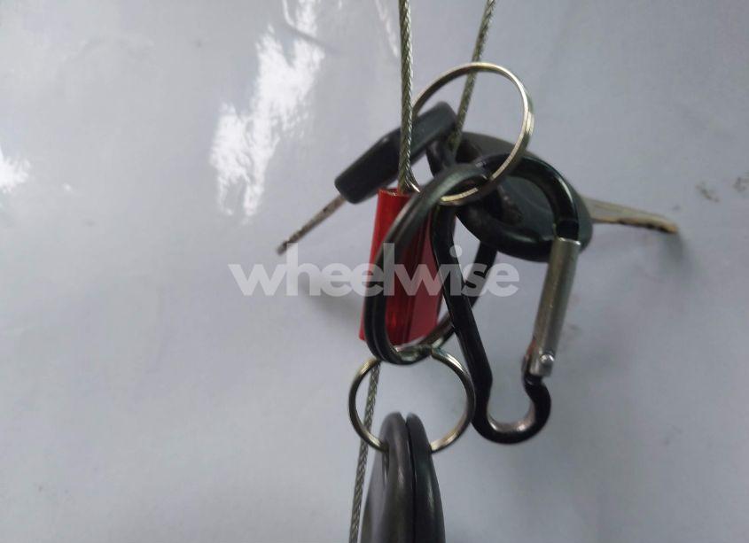 Photo 11 of 2002 Chevrolet Suburban 1500 LS (VIN 1GNEC16T72J325186)