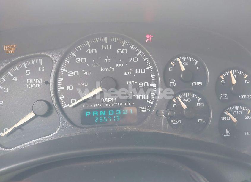 Photo 7 of 2002 Chevrolet Suburban 1500 LS (VIN 1GNEC16T72J325186)