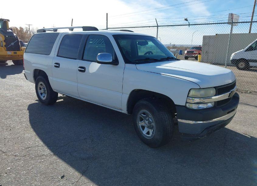 2004 Chevrolet Suburban 1500 LS (VIN 1GNEC16T74R251563) main photo