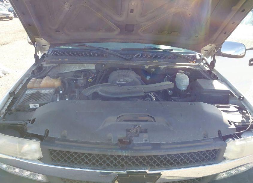 Photo 10 of 2004 Chevrolet Suburban 1500 LS (VIN 1GNEC16T74R251563)