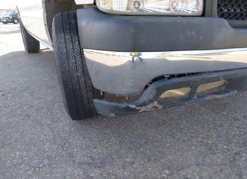 Photo 6 of 2004 Chevrolet Suburban 1500 LS (VIN 1GNEC16T74R251563)