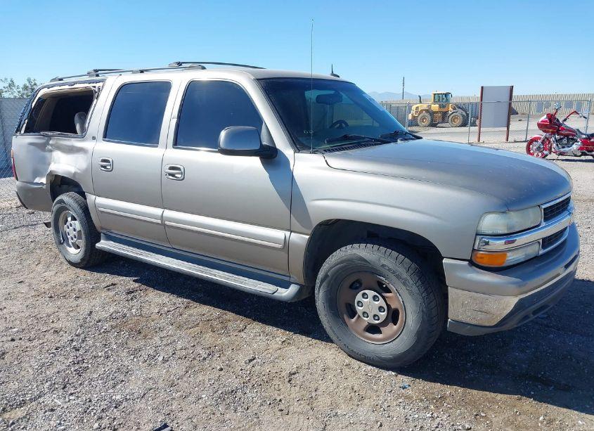 2002 Chevrolet Suburban 1500 LT (VIN 1GNEC16T82J282008) main photo