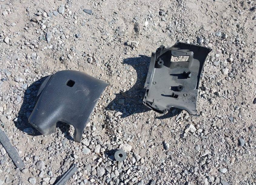 Photo 12 of 2002 Chevrolet Suburban 1500 LT (VIN 1GNEC16T82J282008)