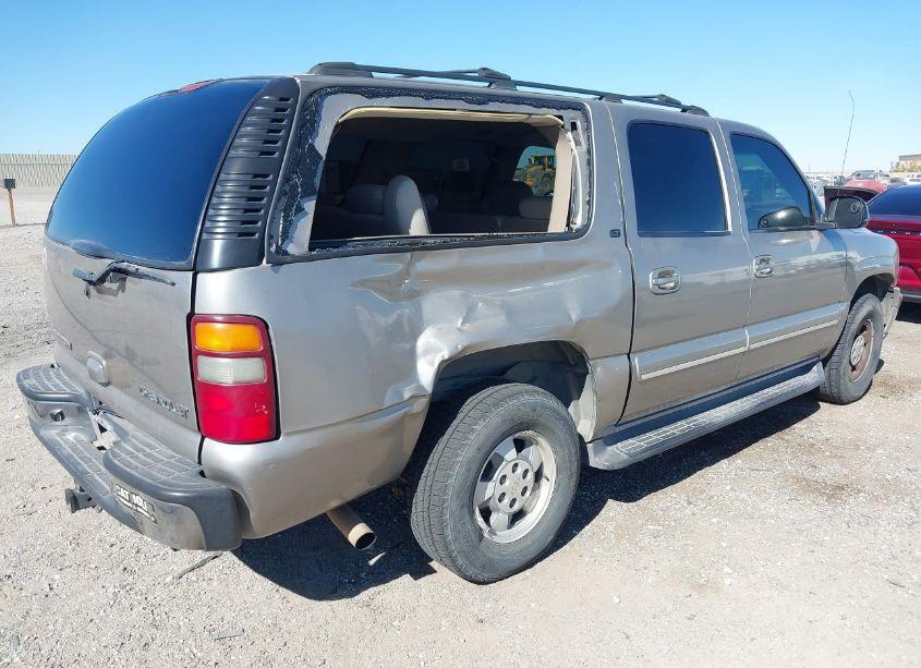 Photo 4 of 2002 Chevrolet Suburban 1500 LT (VIN 1GNEC16T82J282008)