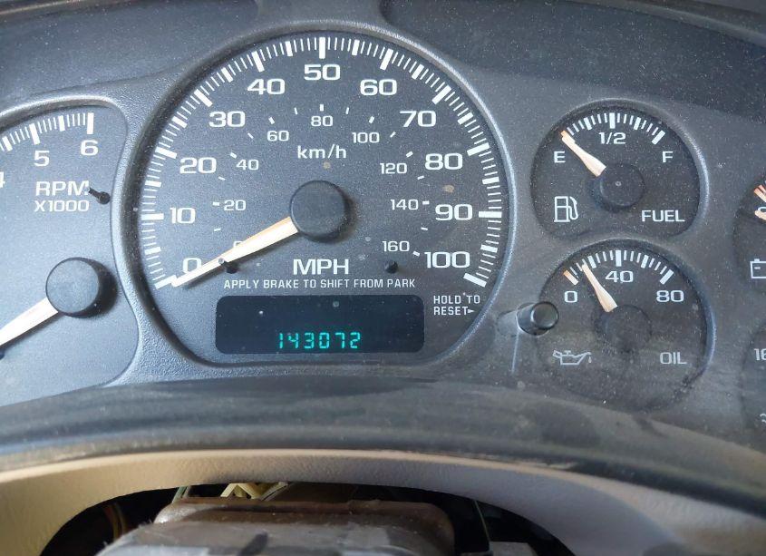 Photo 7 of 2002 Chevrolet Suburban 1500 LT (VIN 1GNEC16T82J282008)