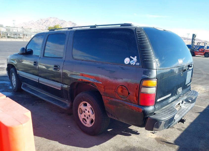 Photo 3 of 2004 Chevrolet Suburban 1500 LS (VIN 1GNEC16TX4J127043)