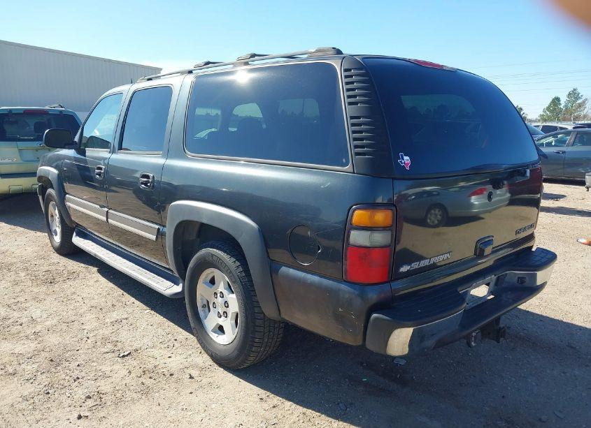 Photo 3 of 2005 Chevrolet Suburban 1500 LT (VIN 1GNEC16Z05R153125)