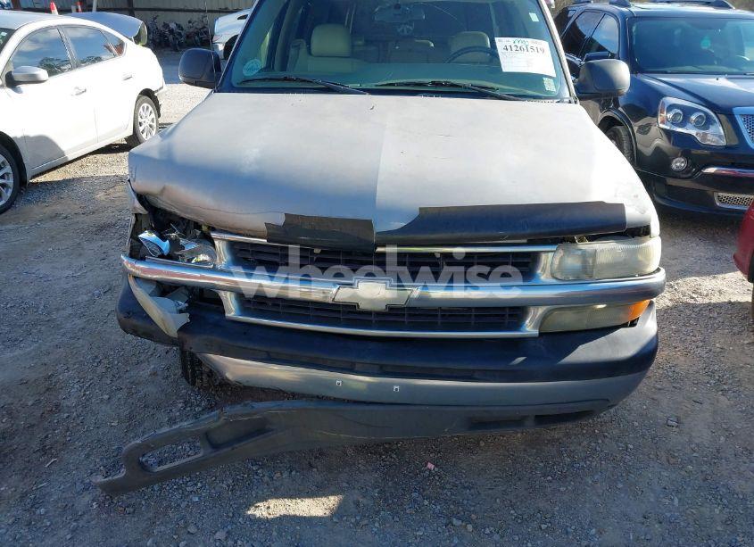 Photo 12 of 2006 Chevrolet Suburban 1500 LS (VIN 1GNEC16Z06J110811)