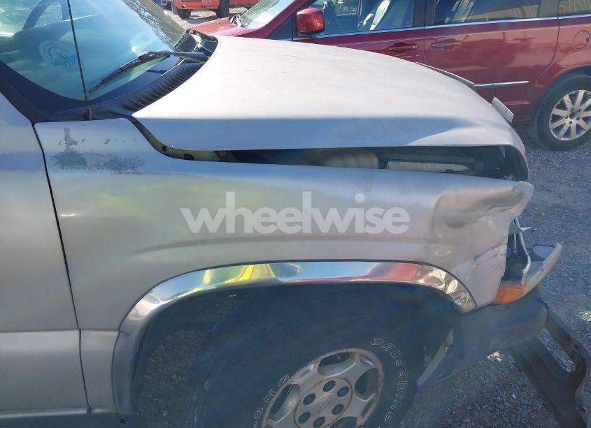 Photo 13 of 2006 Chevrolet Suburban 1500 LS (VIN 1GNEC16Z06J110811)