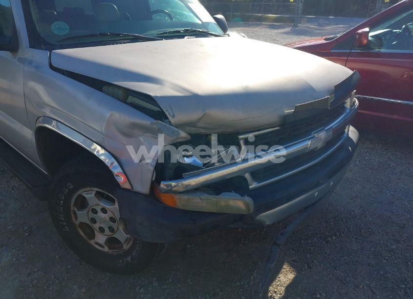 Photo 6 of 2006 Chevrolet Suburban 1500 LS (VIN 1GNEC16Z06J110811)