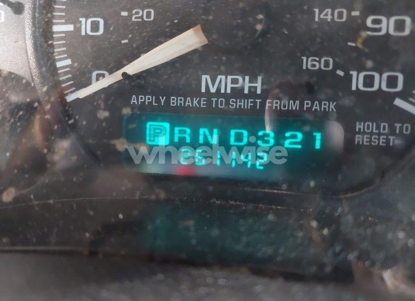 Photo 15 of 2002 Chevrolet Suburban 1500 LS (VIN 1GNEC16Z12J190324)