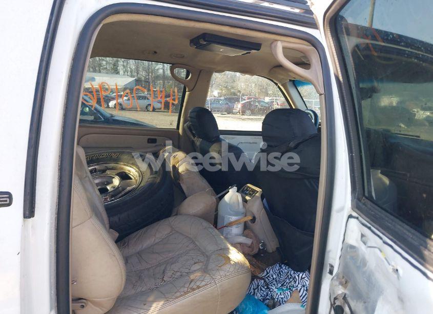 Photo 8 of 2002 Chevrolet Suburban 1500 LS (VIN 1GNEC16Z12J190324)