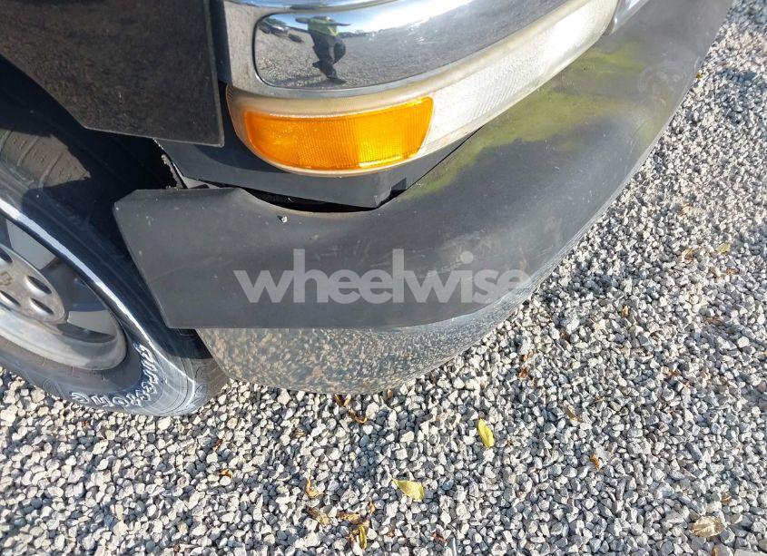 Photo 14 of 2003 Chevrolet Suburban 1500 LT (VIN 1GNEC16Z13J216552)