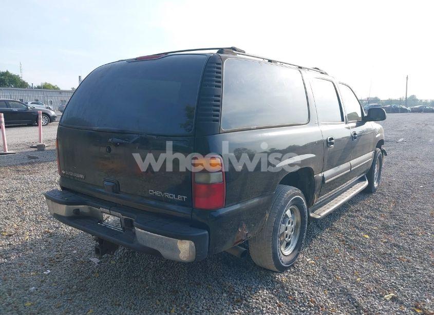 Photo 4 of 2003 Chevrolet Suburban 1500 LT (VIN 1GNEC16Z13J216552)