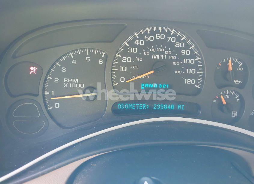 Photo 7 of 2003 Chevrolet Suburban 1500 LT (VIN 1GNEC16Z13J216552)