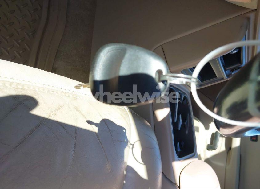 Photo 11 of 2004 Chevrolet Suburban 1500 LT (VIN 1GNEC16Z14J112645)