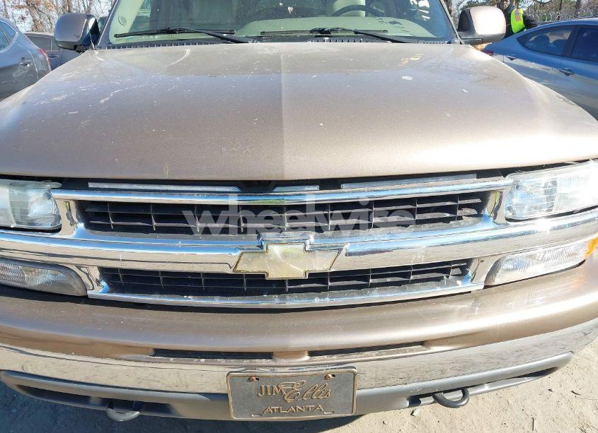 Photo 6 of 2004 Chevrolet Suburban 1500 LT (VIN 1GNEC16Z14J112645)