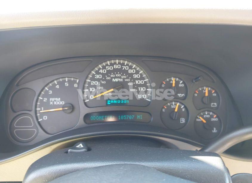 Photo 7 of 2004 Chevrolet Suburban 1500 LT (VIN 1GNEC16Z14J112645)