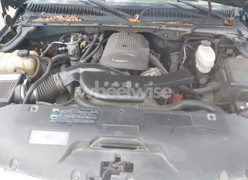 Photo 10 of 2004 Chevrolet Suburban 1500 LT (VIN 1GNEC16Z14J224460)