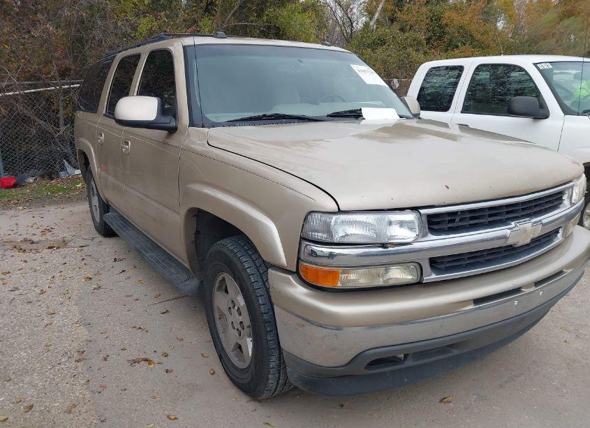 2005 Chevrolet Suburban 1500 LT (VIN 1GNEC16Z15J103865) main photo