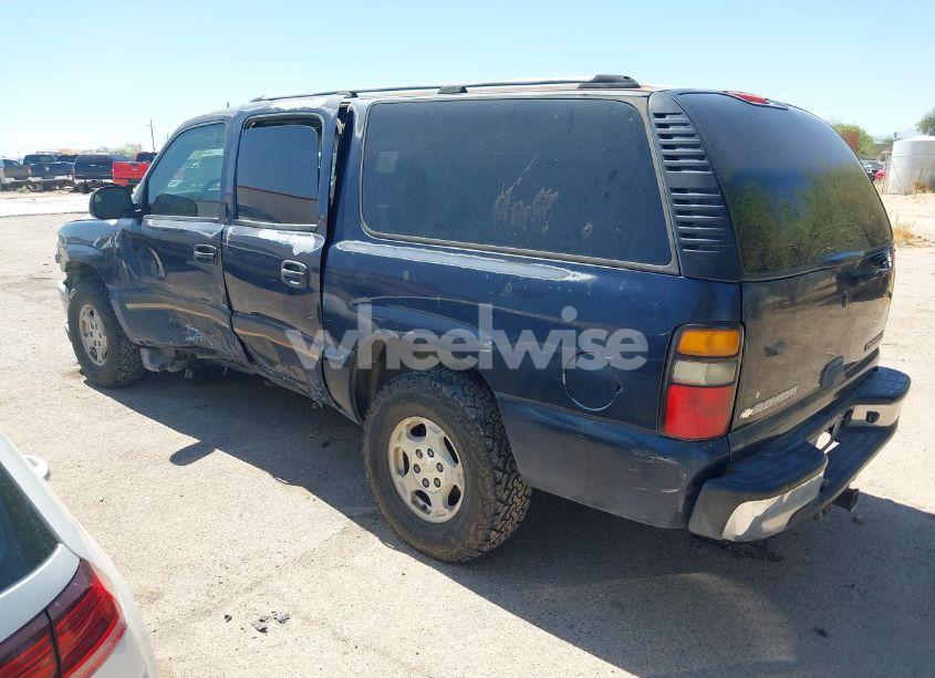 Photo 3 of 2005 Chevrolet Suburban 1500 LS (VIN 1GNEC16Z15J211046)