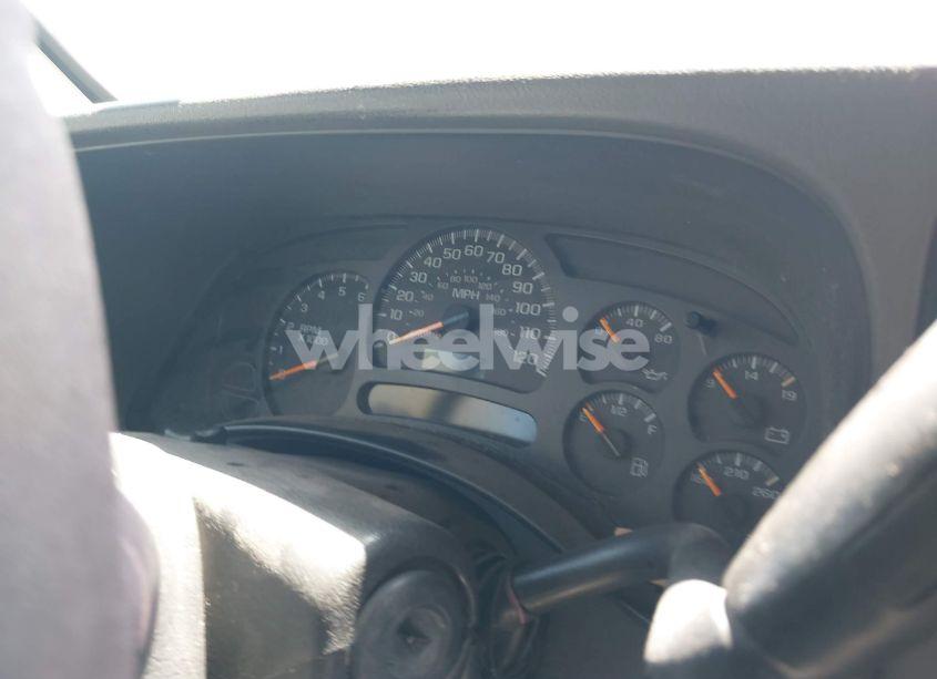 Photo 7 of 2005 Chevrolet Suburban 1500 LS (VIN 1GNEC16Z15J211046)