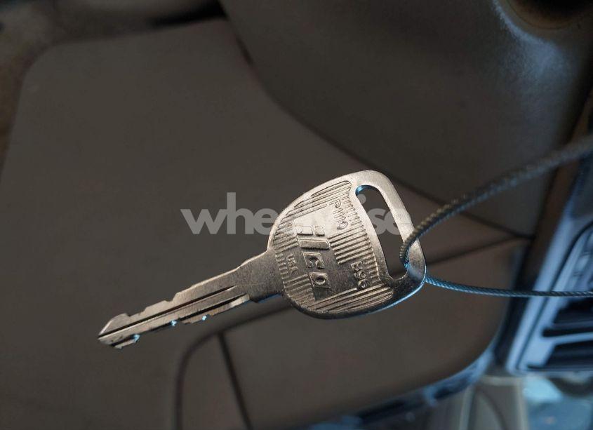 Photo 11 of 2003 Chevrolet Suburban 1500 LT (VIN 1GNEC16Z23J182041)