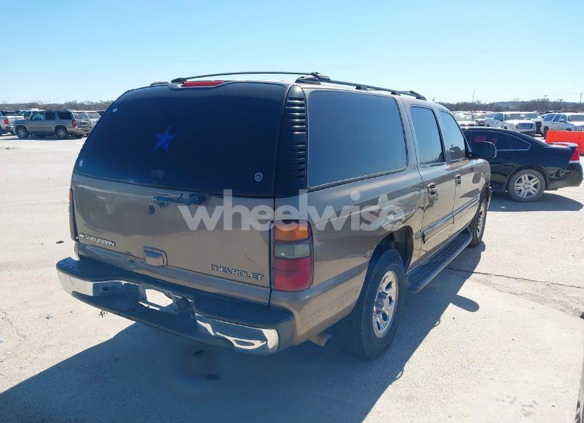 Photo 4 of 2003 Chevrolet Suburban 1500 LT (VIN 1GNEC16Z23J182041)