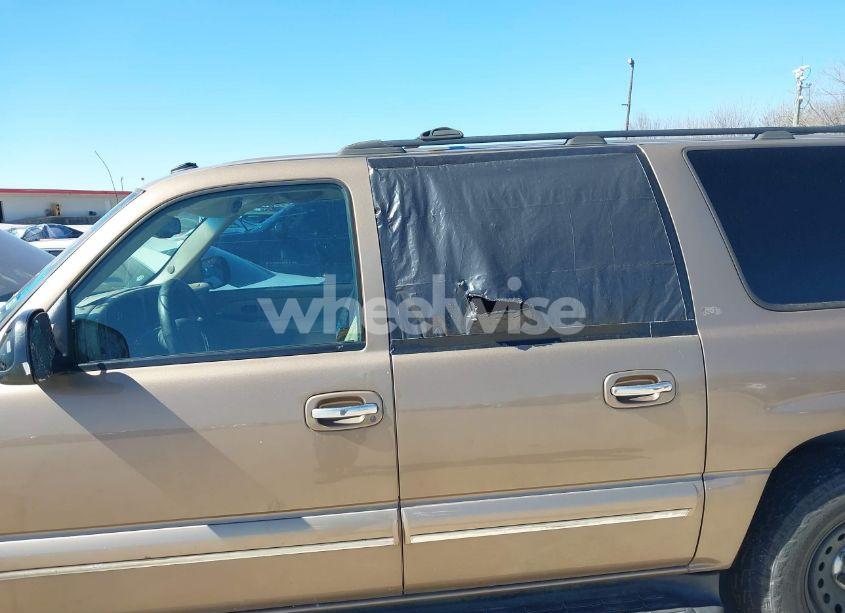 Photo 6 of 2003 Chevrolet Suburban 1500 LT (VIN 1GNEC16Z23J182041)