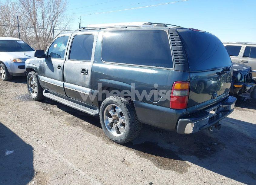 Photo 3 of 2003 Chevrolet Suburban 1500 LT (VIN 1GNEC16Z23J324940)