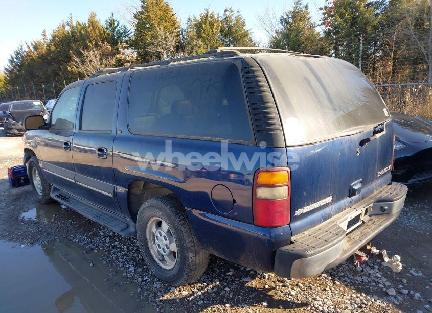 Photo 3 of 2002 Chevrolet Suburban 1500 LT (VIN 1GNEC16Z32J237983)