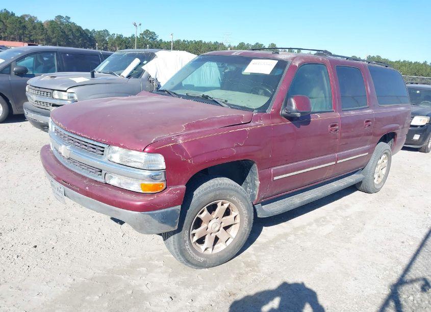 Photo 2 of 2003 Chevrolet Suburban 1500 LT (VIN 1GNEC16Z33J214737)