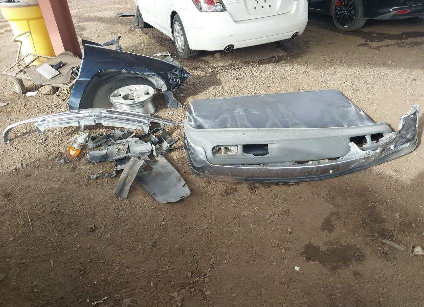 Photo 12 of 2004 Chevrolet Suburban 1500 LS (VIN 1GNEC16Z34J133058)