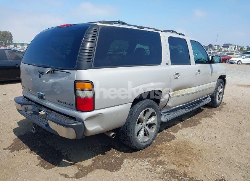 Photo 4 of 2005 Chevrolet Suburban 1500 LT (VIN 1GNEC16Z35J118674)