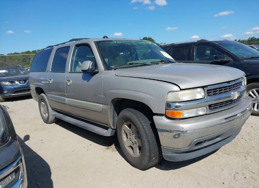 2005 Chevrolet Suburban 1500 LT (VIN 1GNEC16Z35R220607) main photo