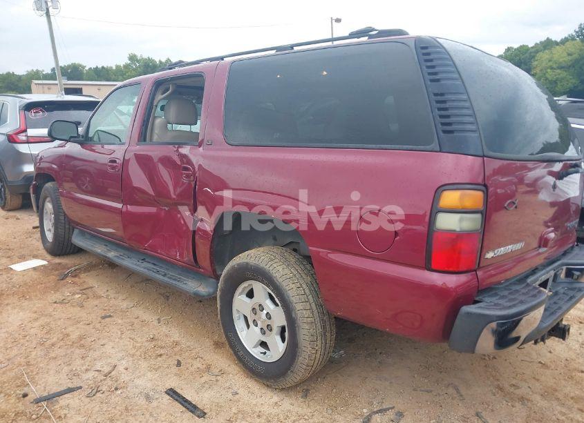 Photo 3 of 2005 Chevrolet Suburban 1500 LT (VIN 1GNEC16Z45J151618)