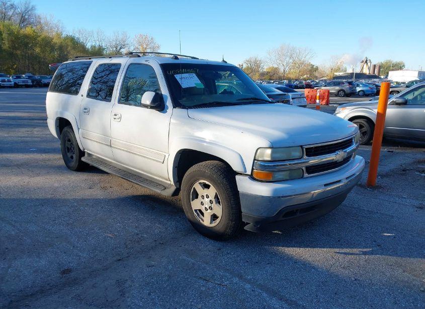 2005 Chevrolet Suburban 1500 LT (VIN 1GNEC16Z45J171500) main photo