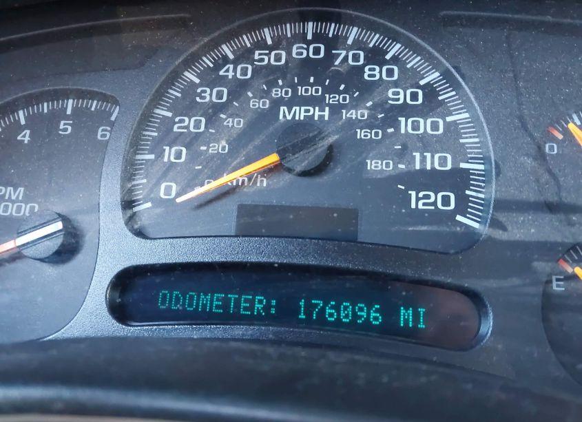 Photo 7 of 2005 Chevrolet Suburban 1500 LT (VIN 1GNEC16Z45J171500)