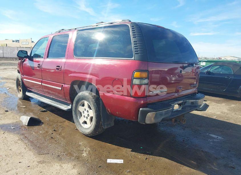 Photo 3 of 2005 Chevrolet Suburban 1500 LT (VIN 1GNEC16Z45J174848)