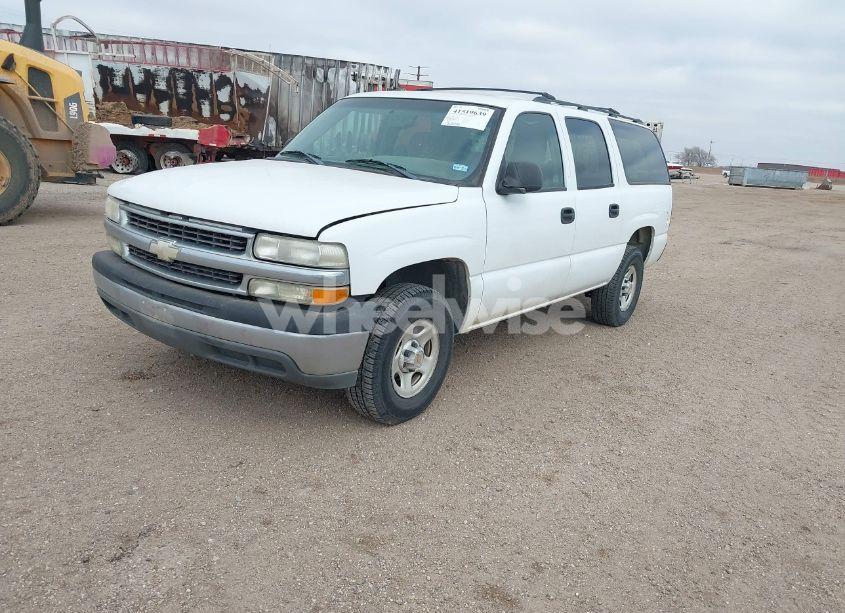 Photo 2 of 2005 Chevrolet Suburban 1500 LS (VIN 1GNEC16Z45R185401)