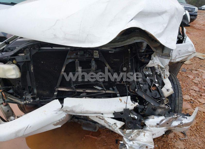 Photo 6 of 2004 Chevrolet Suburban 1500 LT (VIN 1GNEC16Z54J207144)