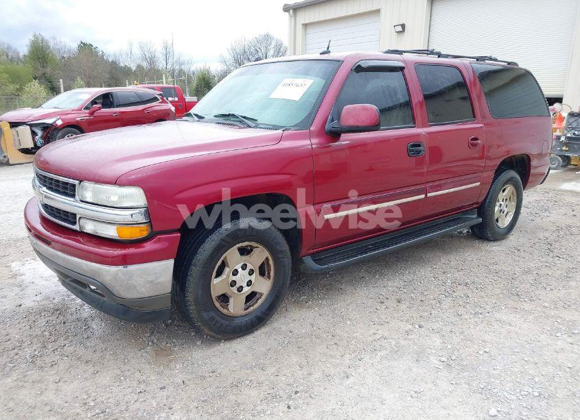Photo 2 of 2005 Chevrolet Suburban 1500 LT (VIN 1GNEC16Z55R104857)