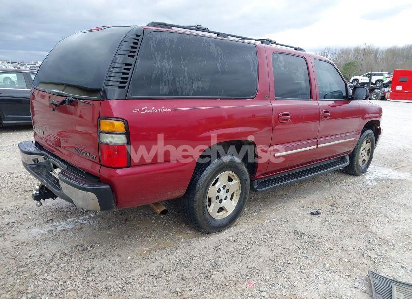 Photo 4 of 2005 Chevrolet Suburban 1500 LT (VIN 1GNEC16Z55R104857)