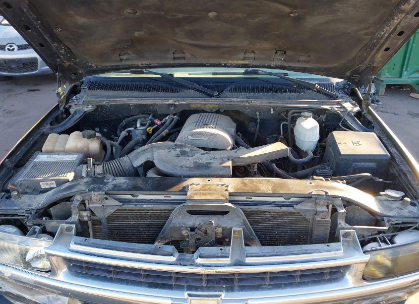 Photo 10 of 2006 Chevrolet Suburban 1500 LS (VIN 1GNEC16Z56J138443)